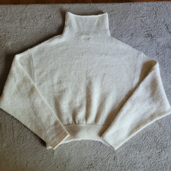 Aritzia Wilfred Lorin sweater size XS - Picture 8 of 12